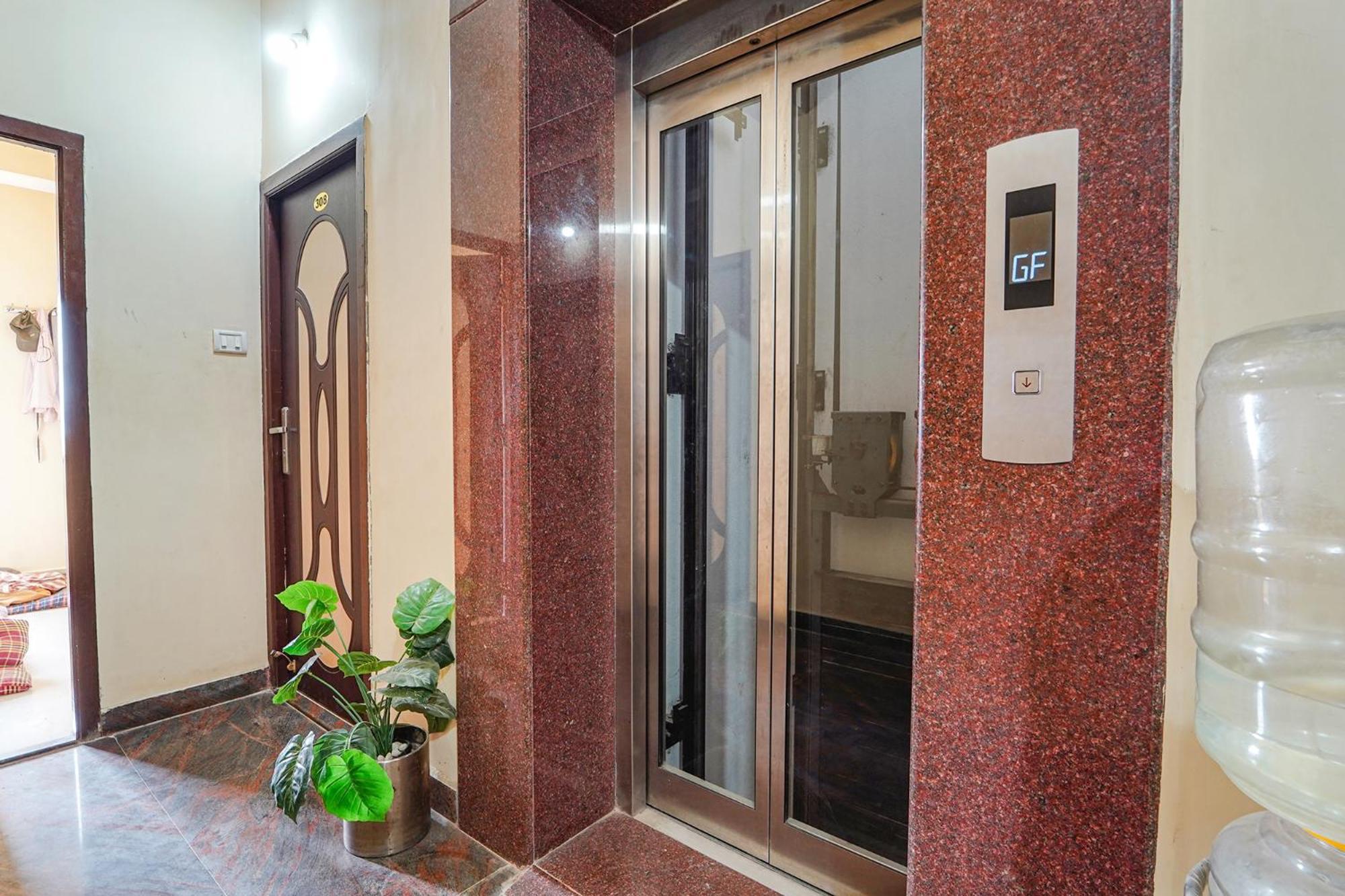 Hotel Fabexpress Its South East Residency Siruseri Exterior foto