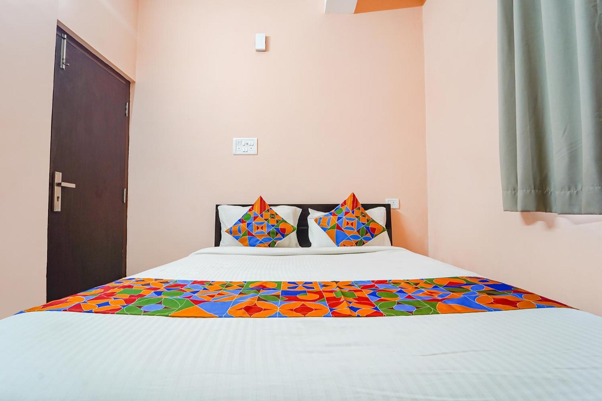 Hotel Fabexpress Its South East Residency Siruseri Exterior foto